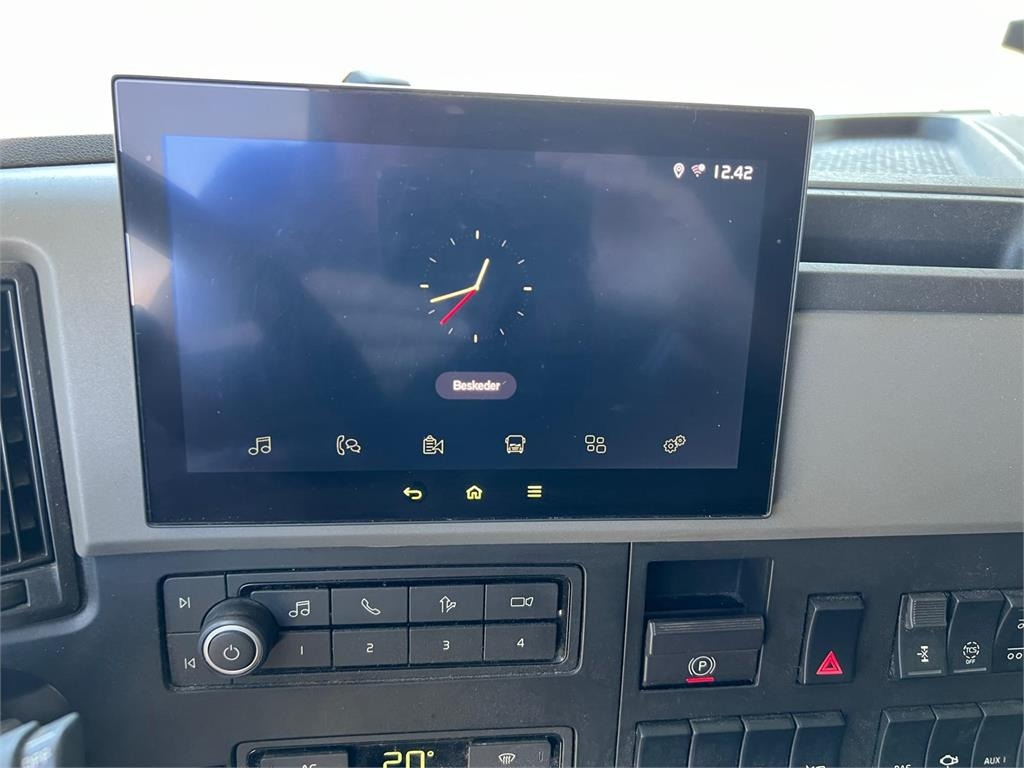 Camion ampliroll Volvo FM430