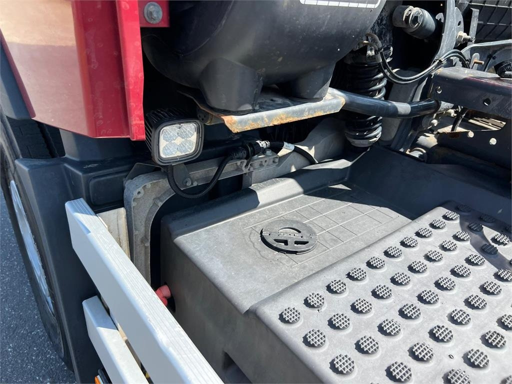 Camion ampliroll Volvo FM430