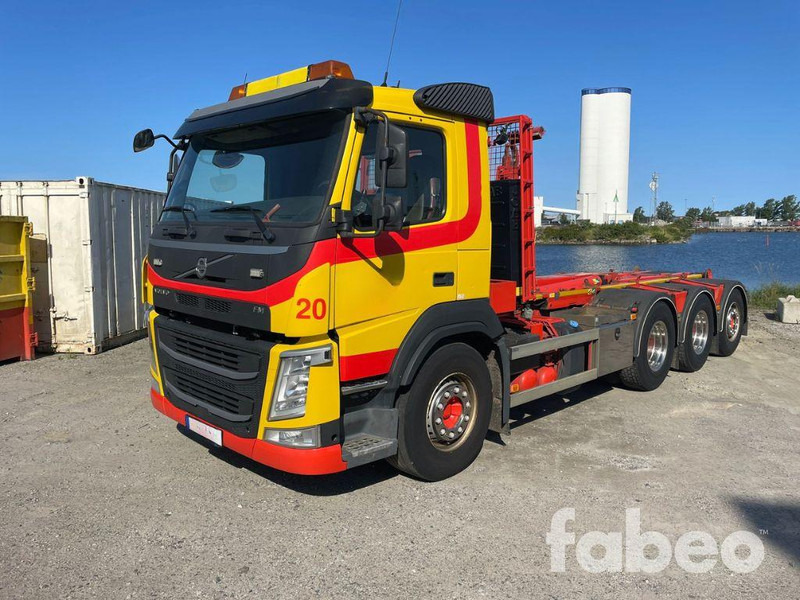 Camion ampliroll Volvo FM460