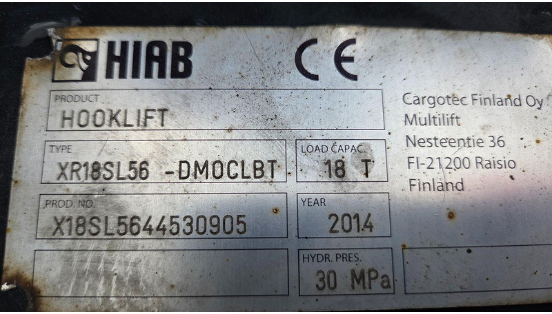 Camion ampliroll Volvo FM460 6X2*4