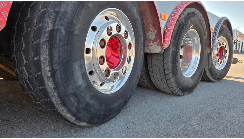 Camion ampliroll Volvo FM460 8X2*6