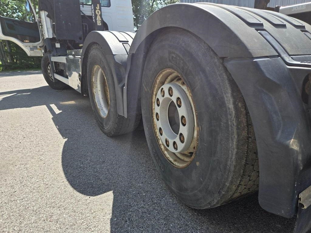 Camion ampliroll Volvo FMX450 6X2 JOAB