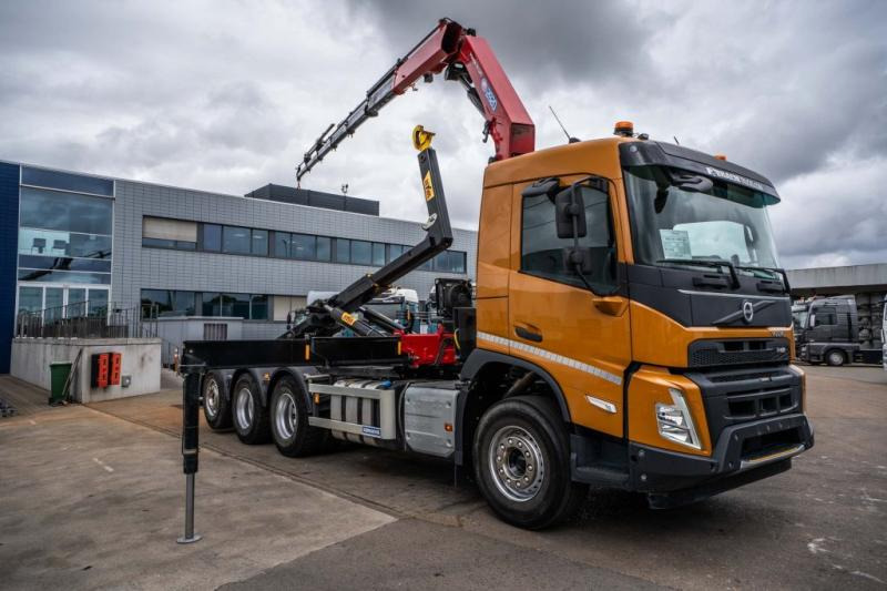 Camion ampliroll Volvo FMX 430-8x4+HMF 2820/6xhydr.