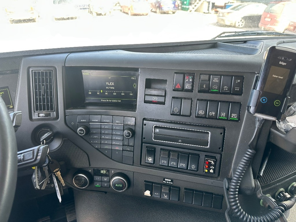 Camion ampliroll Volvo FMX 510