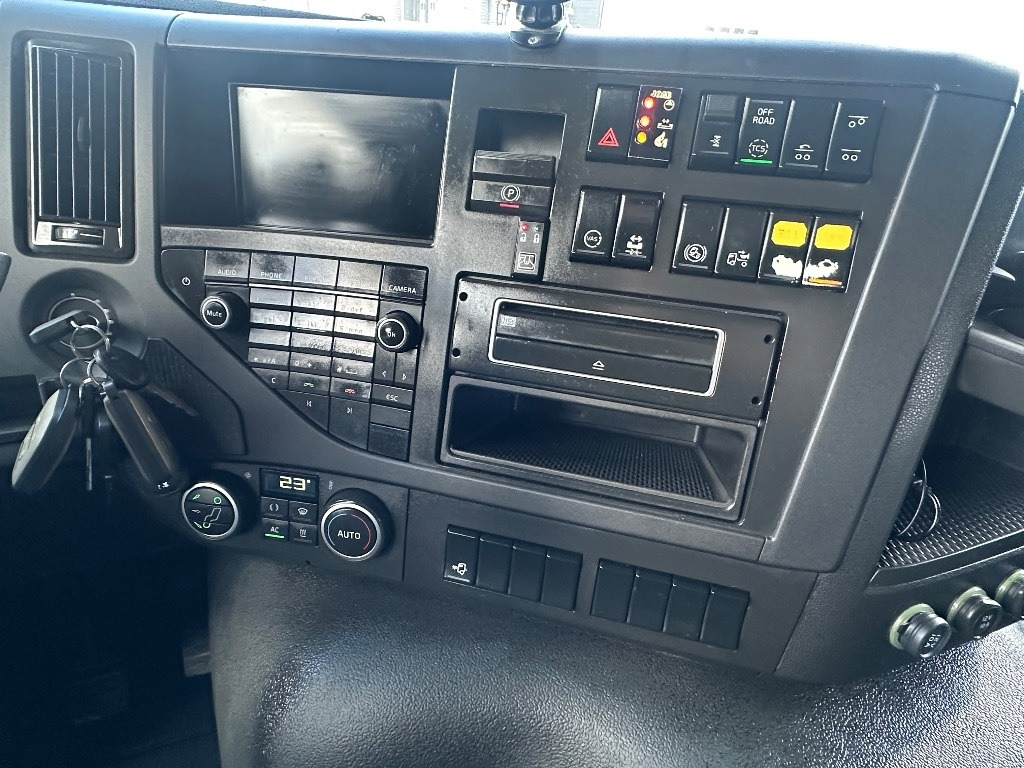 Camion ampliroll Volvo FMX 540 6x2*4