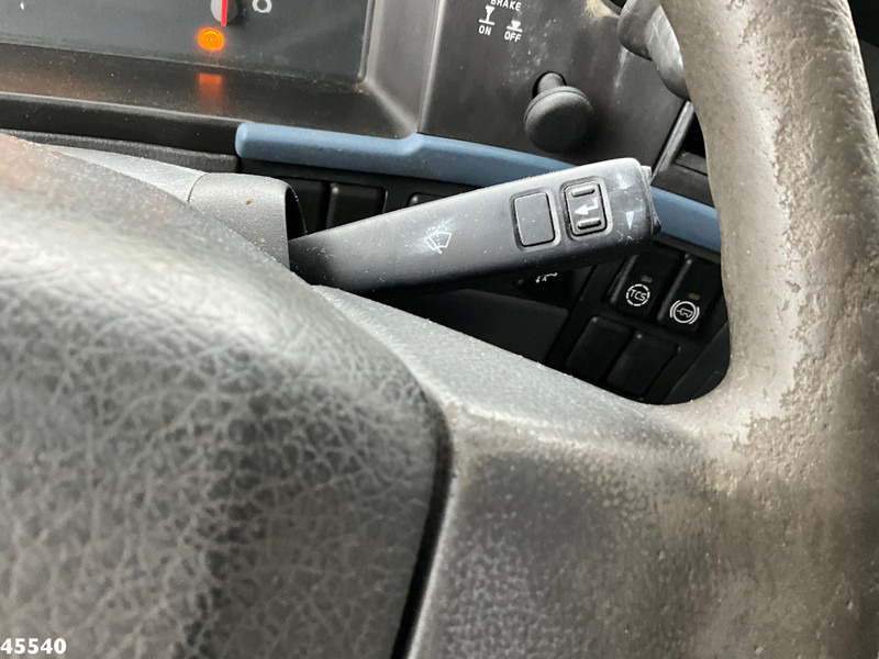 Camion ampliroll Volvo FM 340 6x4 Fassi 19 Tonmeter laadkraan