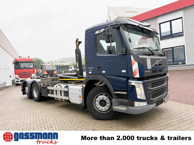 Camion ampliroll Volvo FM 370/410 6x2, Lenk-/Liftachse