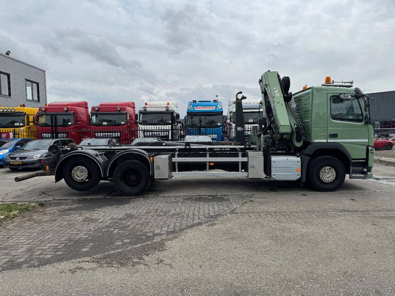 Camion ampliroll Volvo FM 370 6X2 VDL 21T HOOK + HIAB 211 + REMOTE CONT