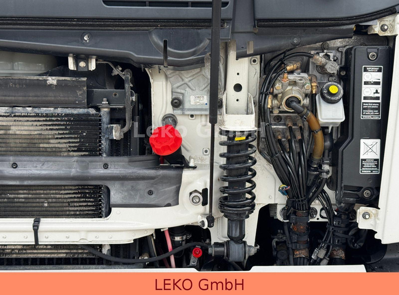 Camion ampliroll Volvo FM 400