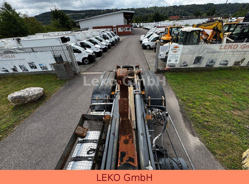 Camion ampliroll Volvo FM 400