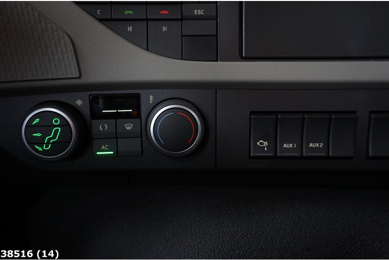 Camion ampliroll Volvo FM 410 HMF 21 Tonmeter laadkraan