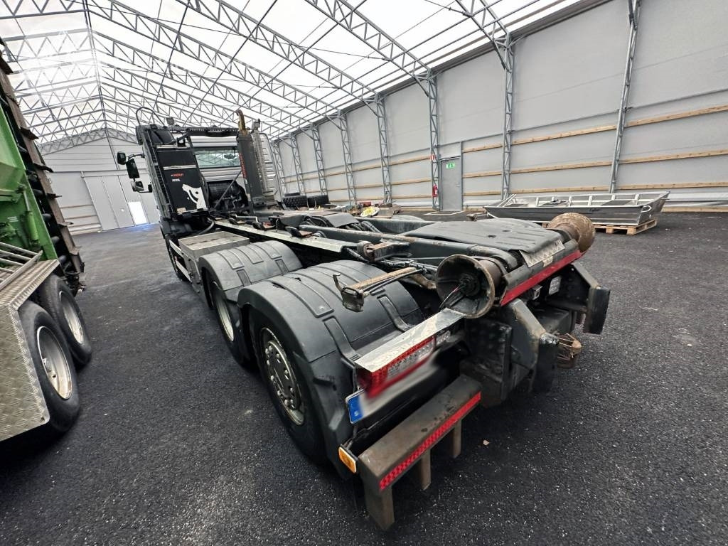 Camion ampliroll Volvo FM 420