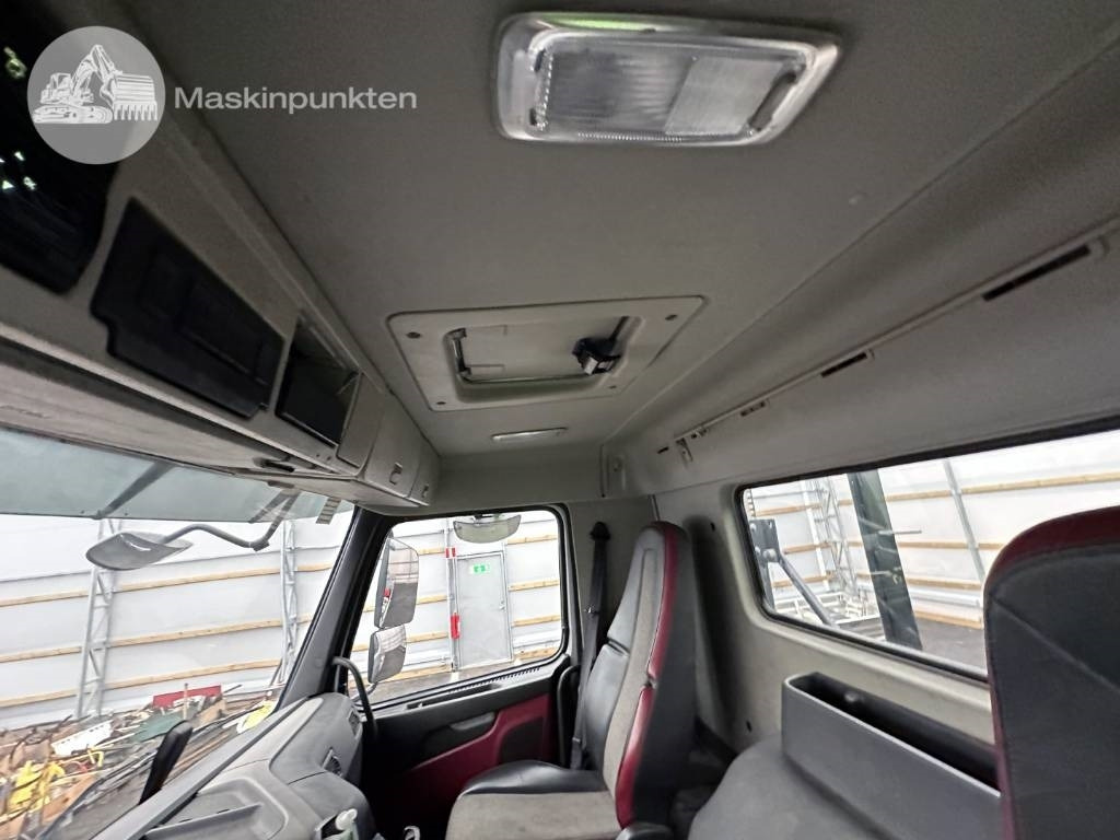 Camion ampliroll Volvo FM 420