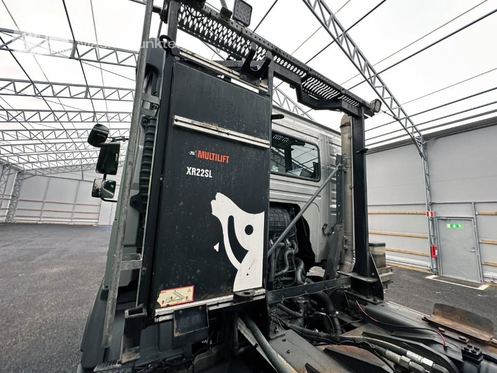 Camion ampliroll Volvo FM 420