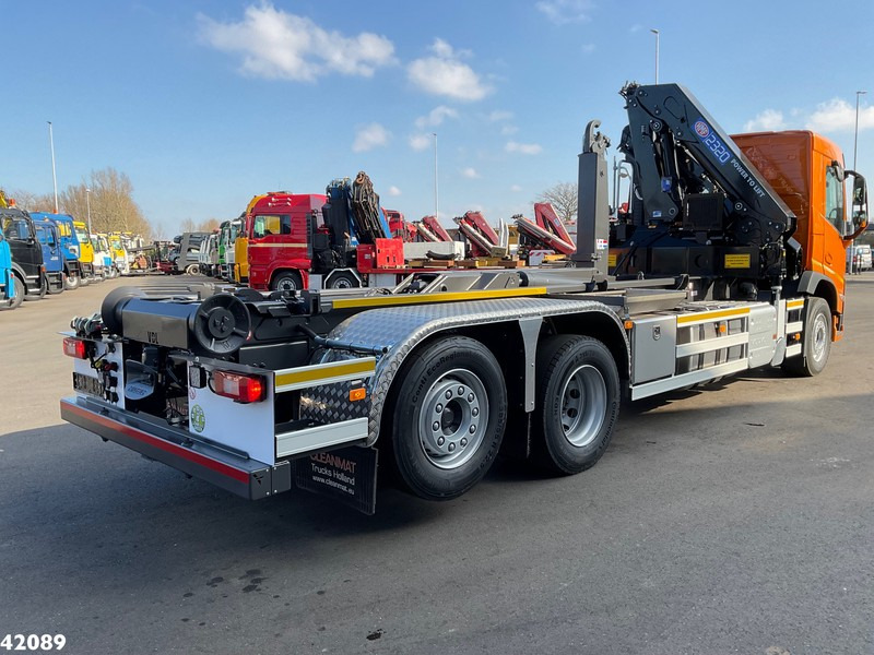 Camion ampliroll Volvo FM 430 HMF 23 ton/meter laadkraan
