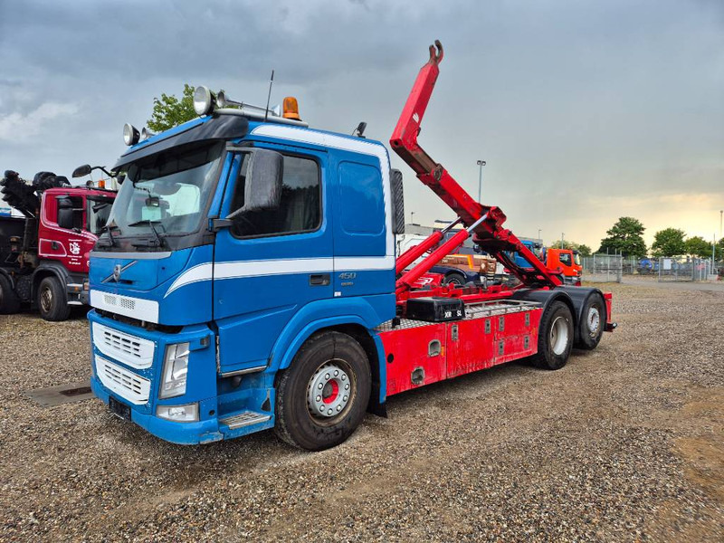 Camion ampliroll Volvo FM 450 6x2 //HOOK / Kroghejs//