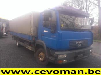 Camion bâche MAN LE 8.225