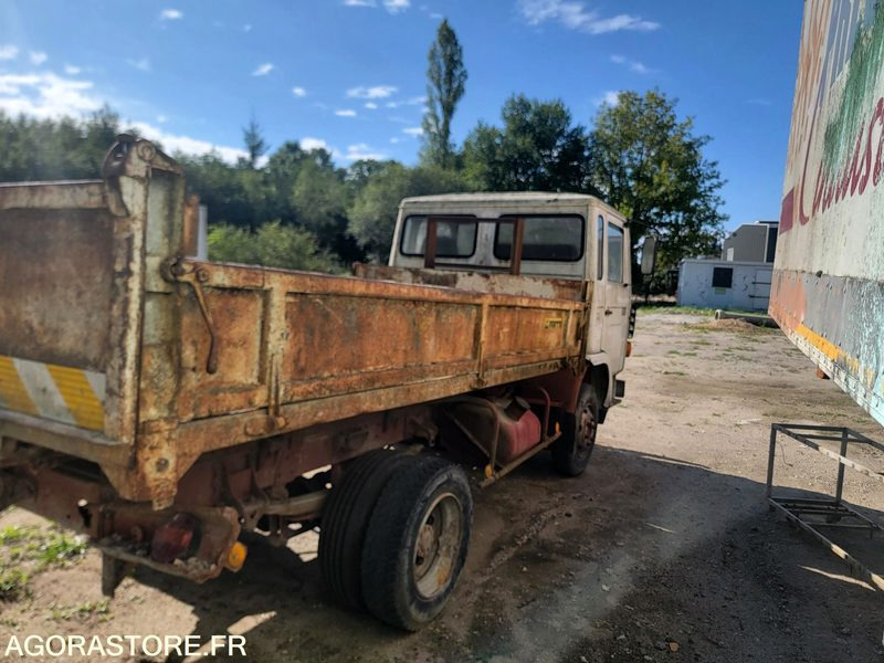 Camion benne CAMION-BENNE-RENAULT-JK75-1986/181289 KM