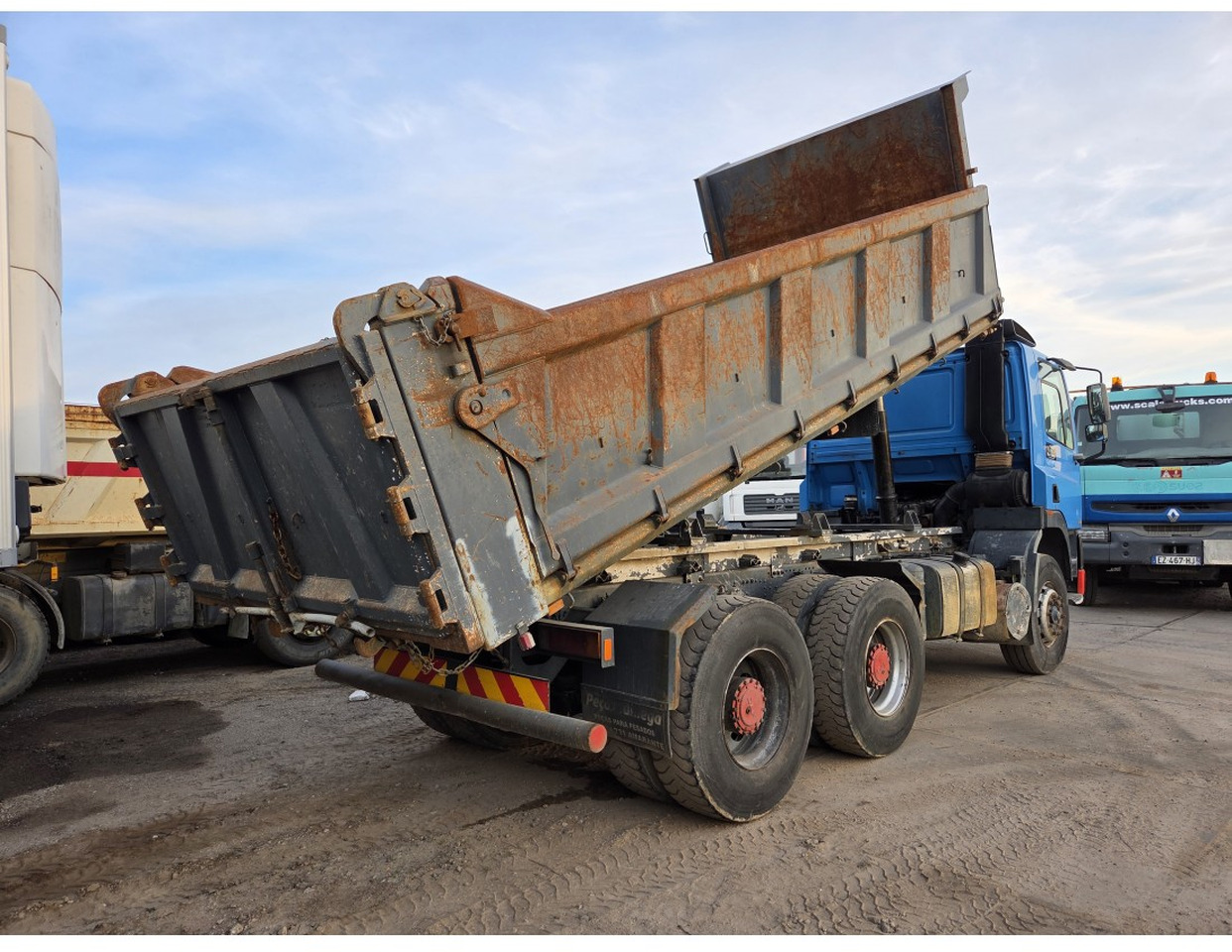 Camion benne DAF 85 400 ATI 6x4 Tipper