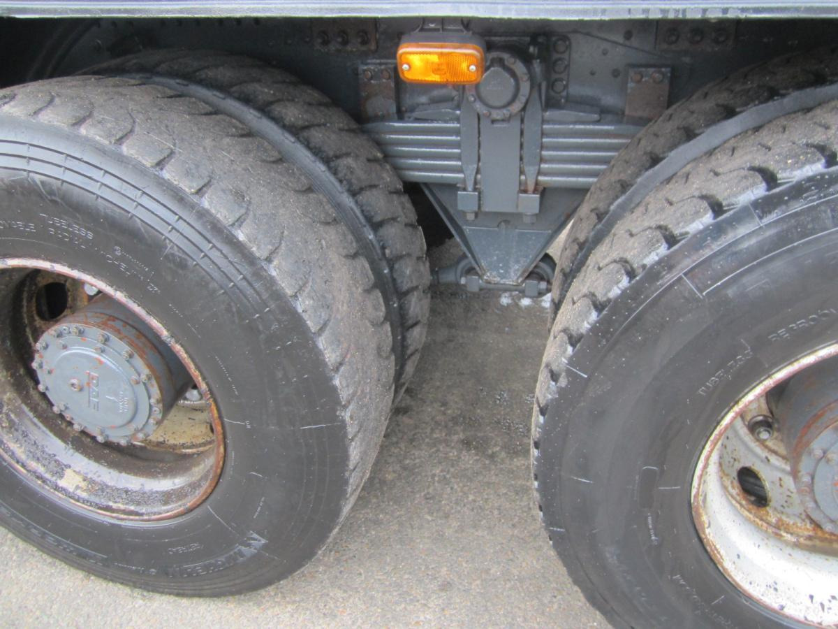 Camion benne DAF CF85 410