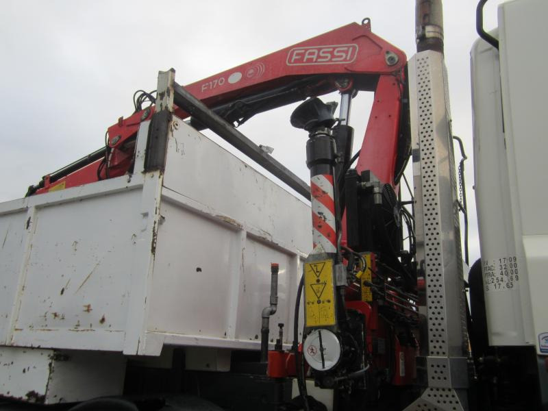 Camion benne DAF CF85 410
