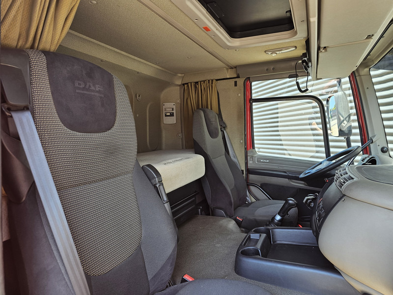 Camion benne DAF GINAF / CF85.410 / MANUAL GEARBOX / 10x4 TIPPER