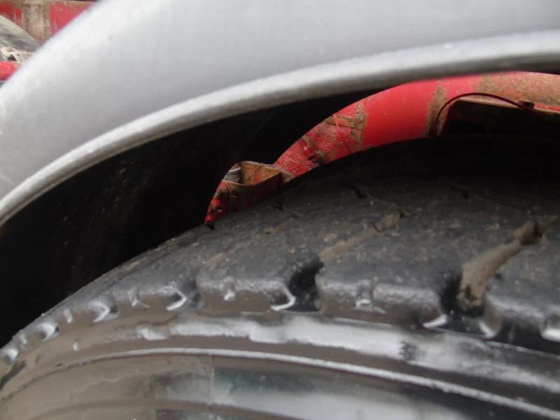 Camion benne Ginaf X 4446 TS + 8x8 + euro 5