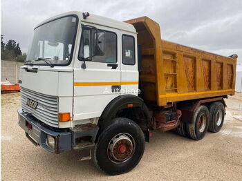 Camion benne IVECO 330-36