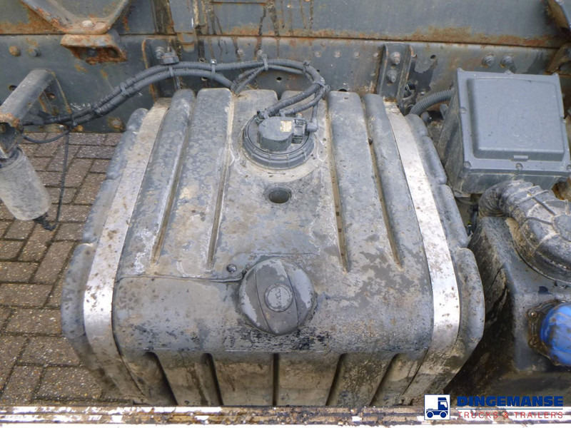 Camion benne Iveco Eurocargo 180E25 4x2 RHD tipper