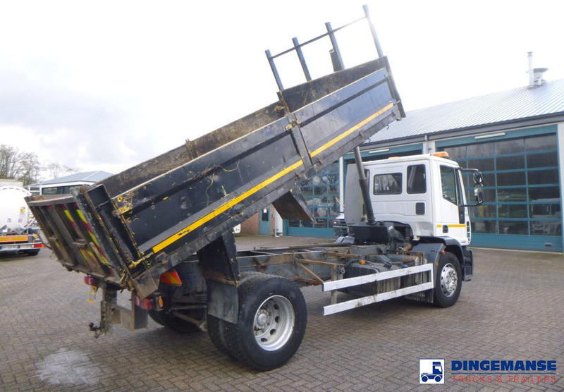 Camion benne Iveco Eurocargo 180E25 4x2 RHD tipper