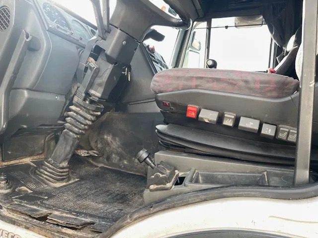 Camion benne Iveco Eurotrakker 340 380 8X4 Euro 2