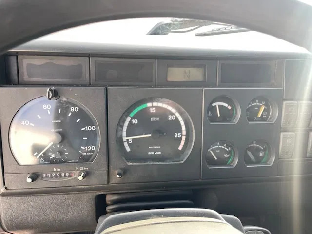 Camion benne Iveco Eurotrakker 340 380 8X4 Euro 2