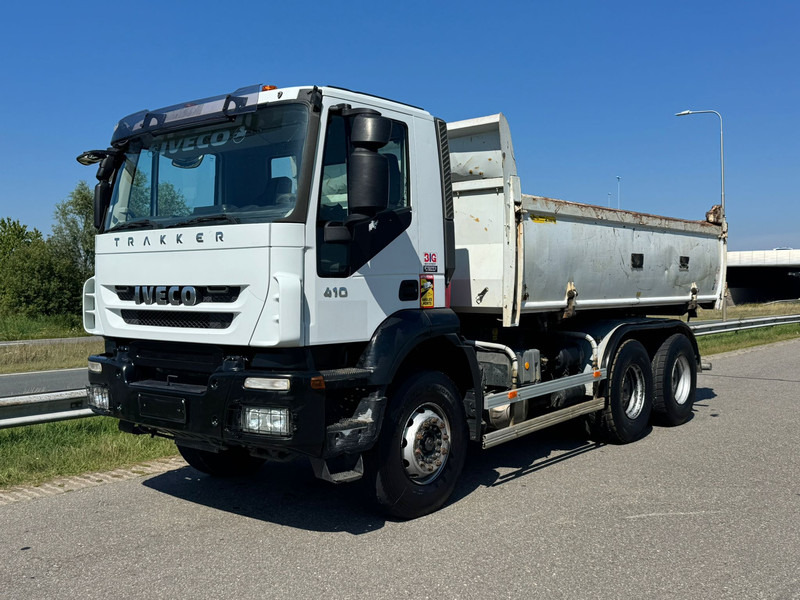 Camion benne Iveco Trakker 410 6x4 Kipper