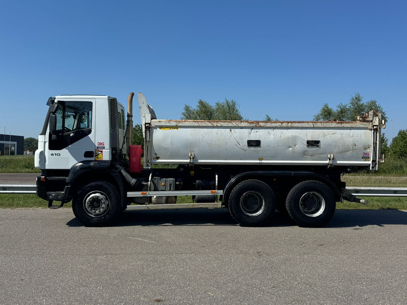 Camion benne Iveco Trakker 410 6x4 Kipper