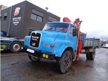 Camion benne MAN 19.192 +crane 258"km