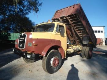 Camion benne MAN 19.230 (4x2)