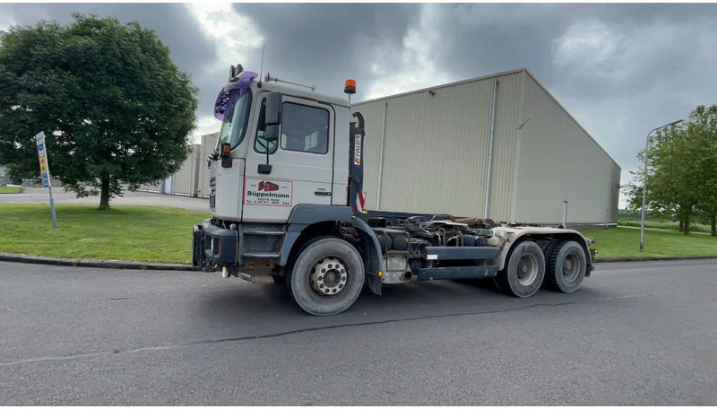 Camion benne MAN 26.464 F2000 MAN 26.460