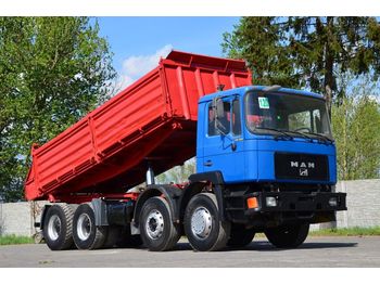 Camion benne MAN 32
