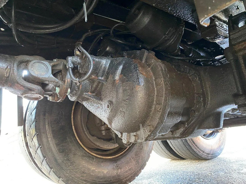 Camion benne MAN 35 35.322 HOLLAND TRUCK FULL STEEL SPRING MANUAL ZF GEARBOX no 372
