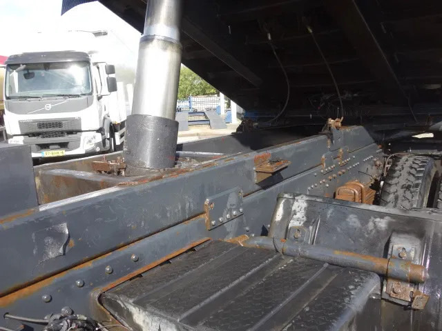 Camion benne MAN 41-414 MEILLER KIPPER 8X4,MANUAL POMP