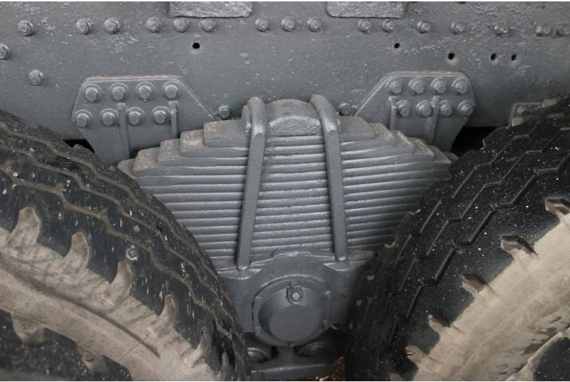 Camion benne MAN 50 .414 + 8X4 + SPRING SPRING + MANUAL