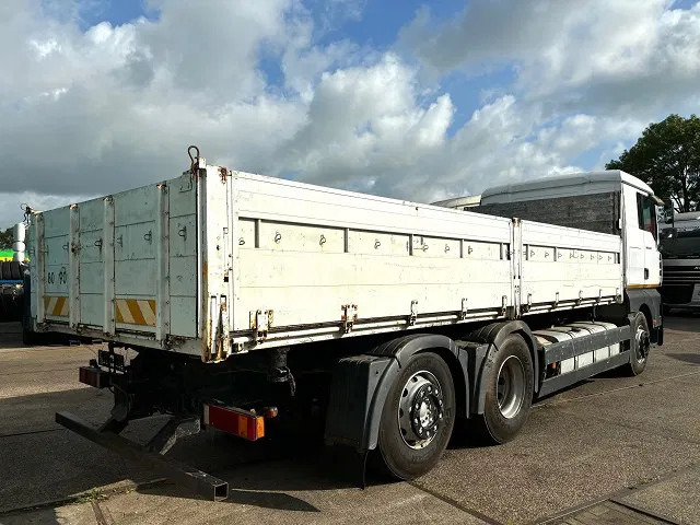 Camion benne MAN TGA 26.410 XL 6x2 KIPPER (6-CILINDER HEADS) (ZF16 MANUAL GEARBOX / LIFT-AXLE / HYDRAULIC KIT / AIRCONDITIONING)