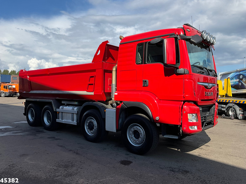 Camion benne MAN TGS 35.510 8X6H 15m³ kipper