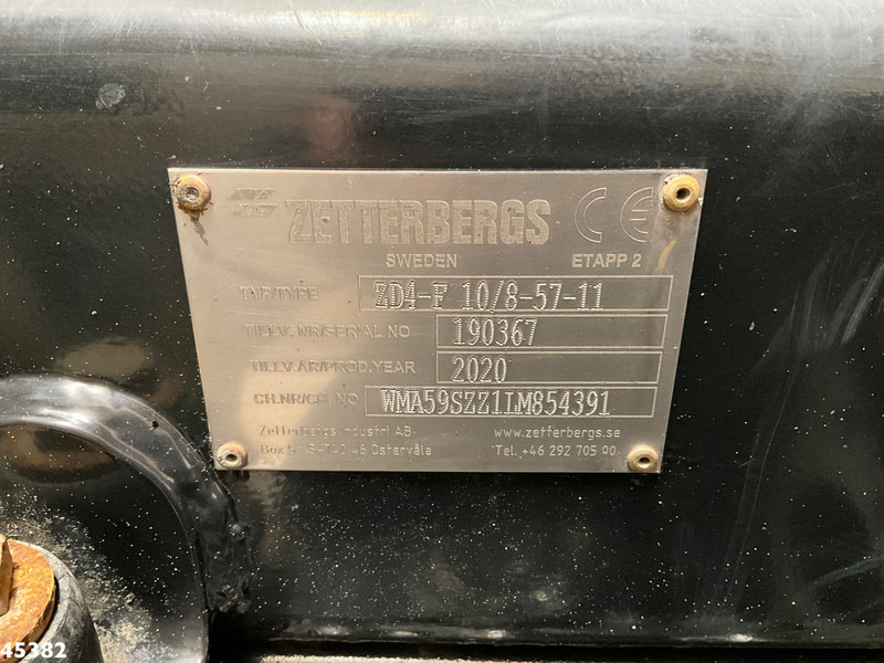 Camion benne MAN TGS 35.510 8X6H 15m³ kipper