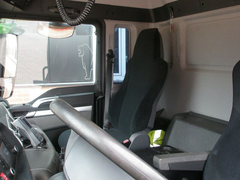 Camion benne MAN TGS 49.440