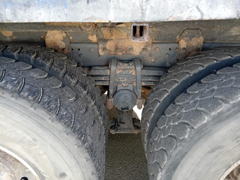 Camion benne Mercedes Actros 2631