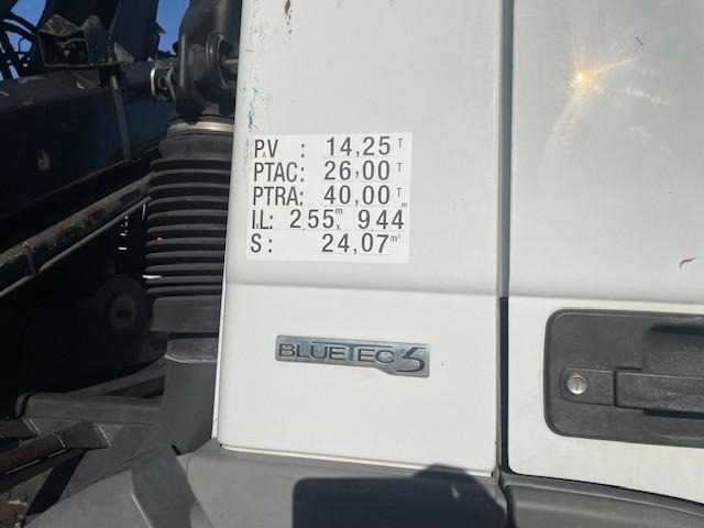 Camion benne Mercedes Actros 2632