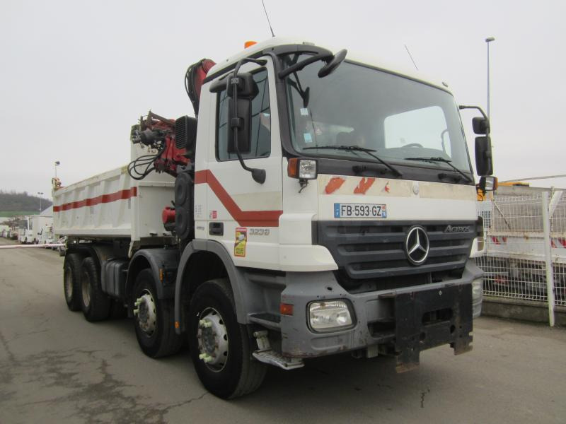 Camion benne Mercedes Actros 3236