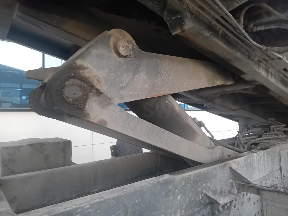 Camion benne Mercedes Actros 4141