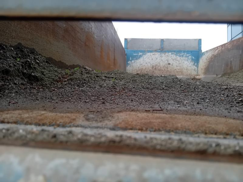 Camion benne Mercedes Arocs 4143